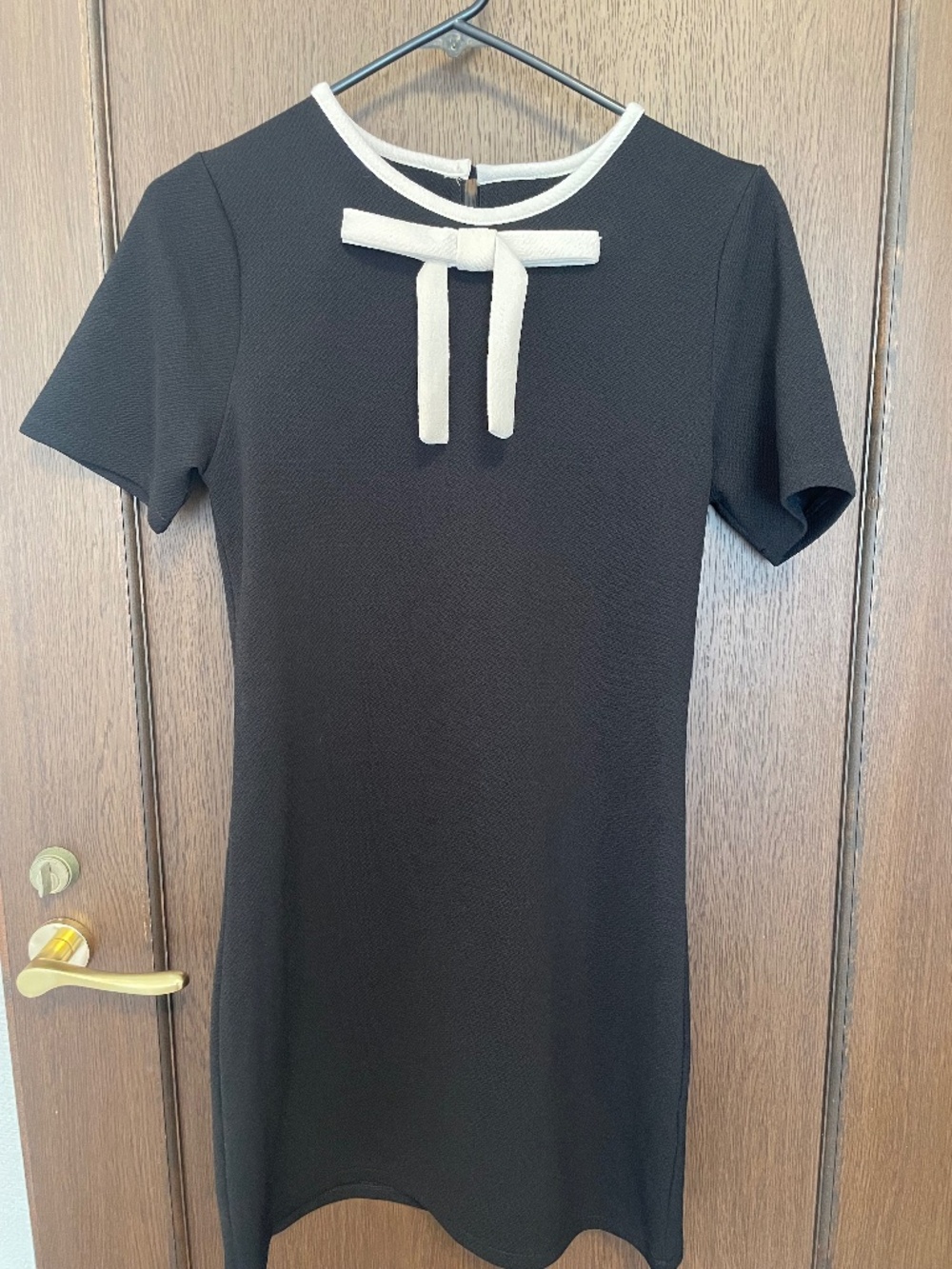 Compañía Fantástica Short sleeve Black dress